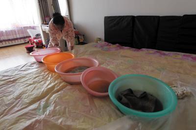 舞阳楼上漏水，住户失联，小区没物管，业主维权难！律师来支招……